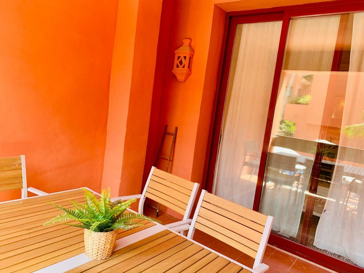 Beachside Apartment In Марбелья Екстер'єр фото