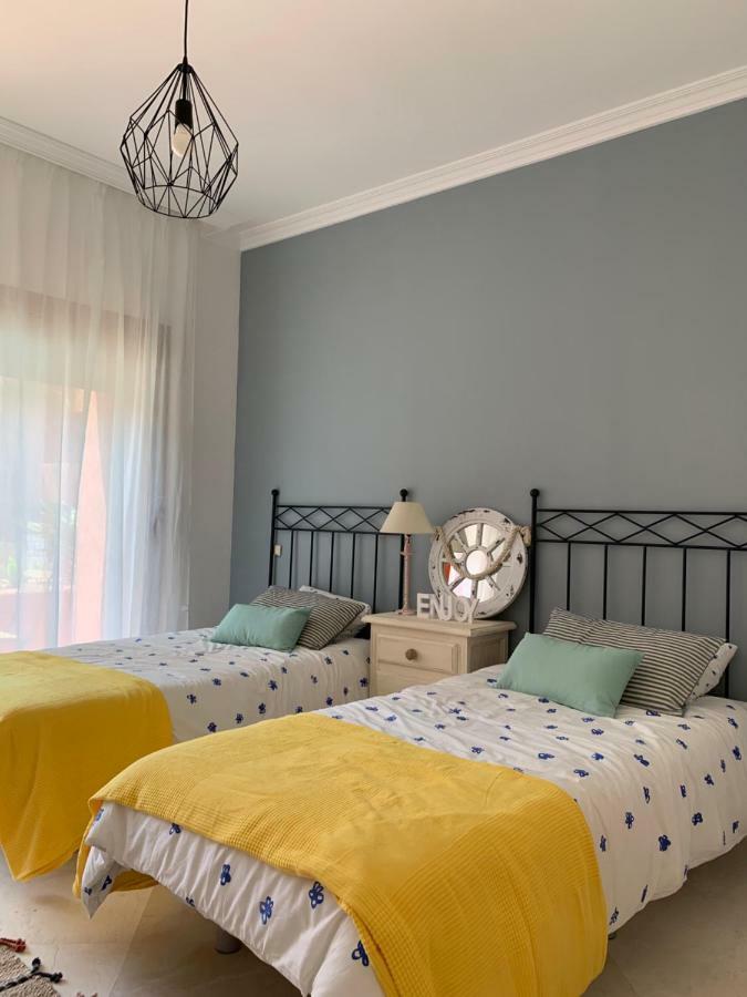 Beachside Apartment In Марбелья Екстер'єр фото